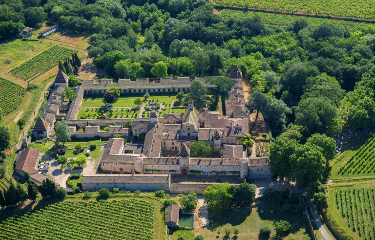 Vue aérienne de la Chartreuse de Valbonne