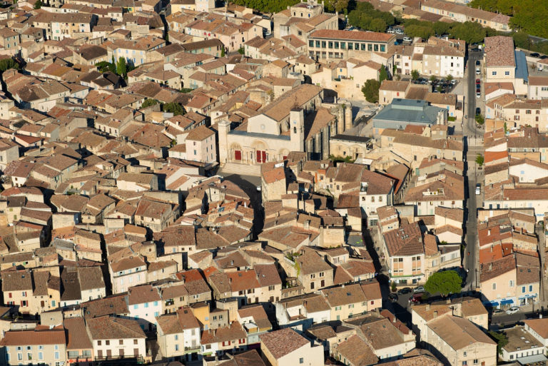 vue aérienne de Saint Gilles
