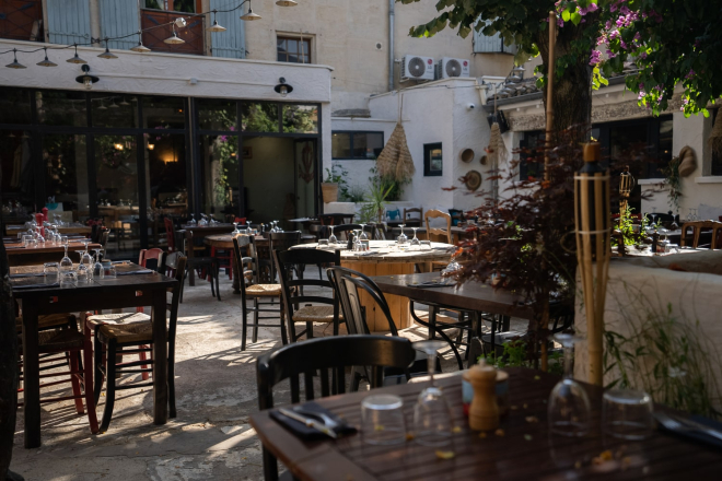 b2c4cb22bb864c558f124c3299d549cd-min