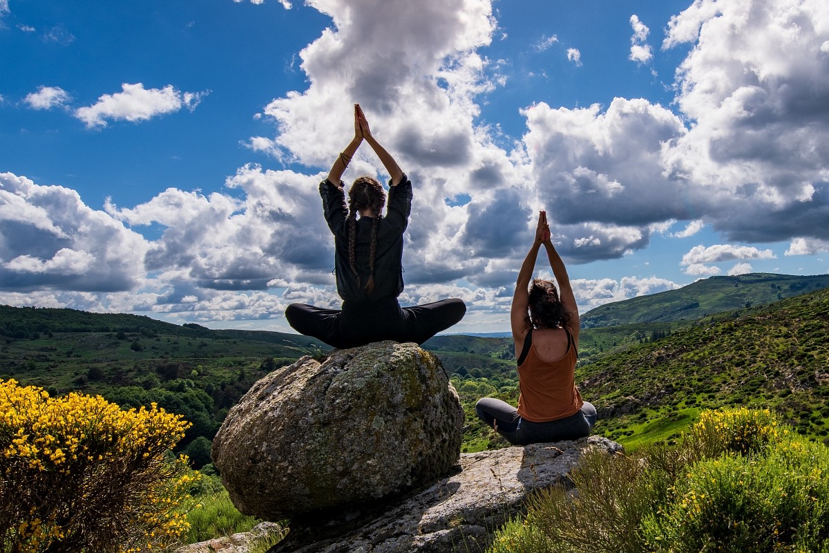 Seance de yoga en Cévennes